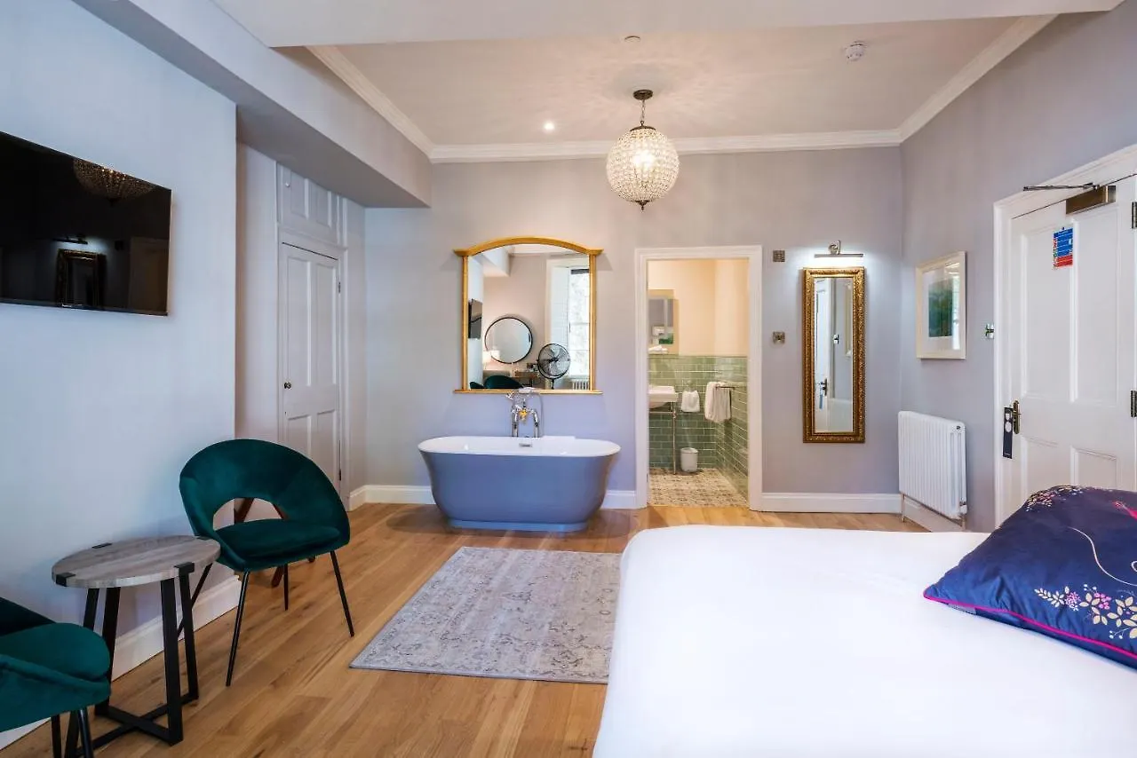 Eight Hotel Bath
