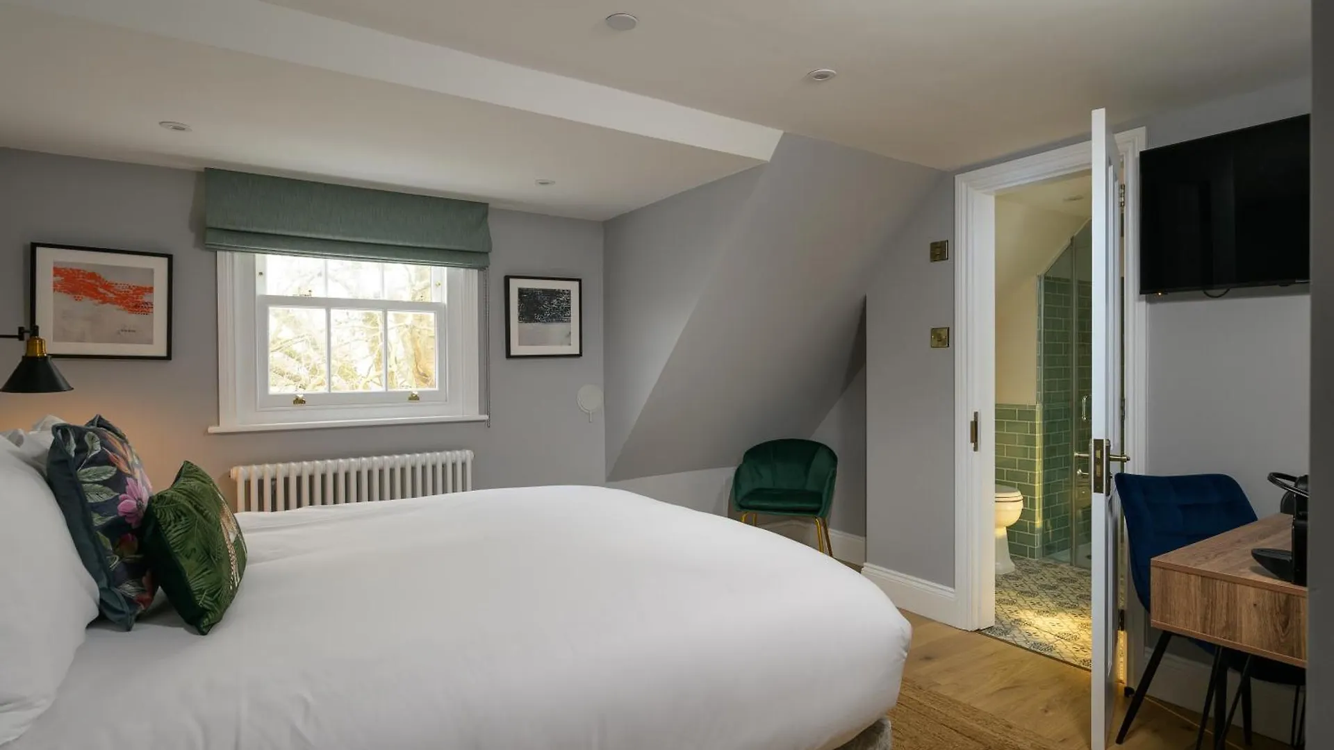 Eight Hotel Bath