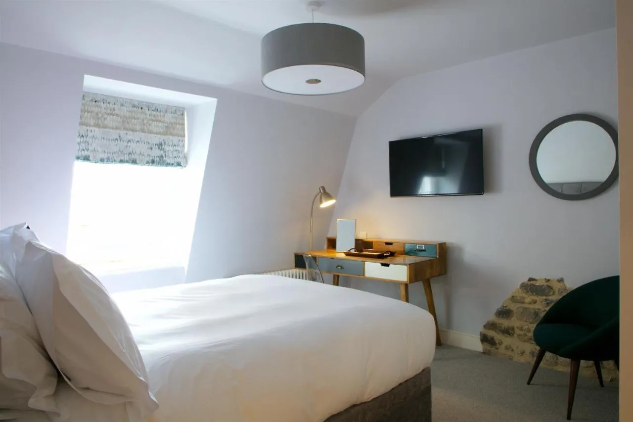 Eight Hotel Bath