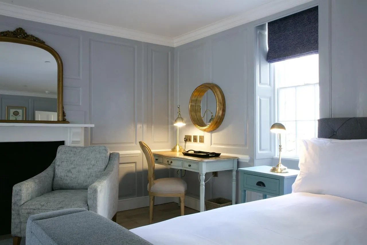 Eight Hotel Bath