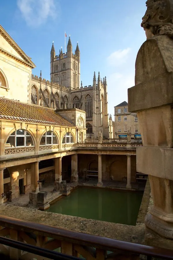 Eight Hotel Bath