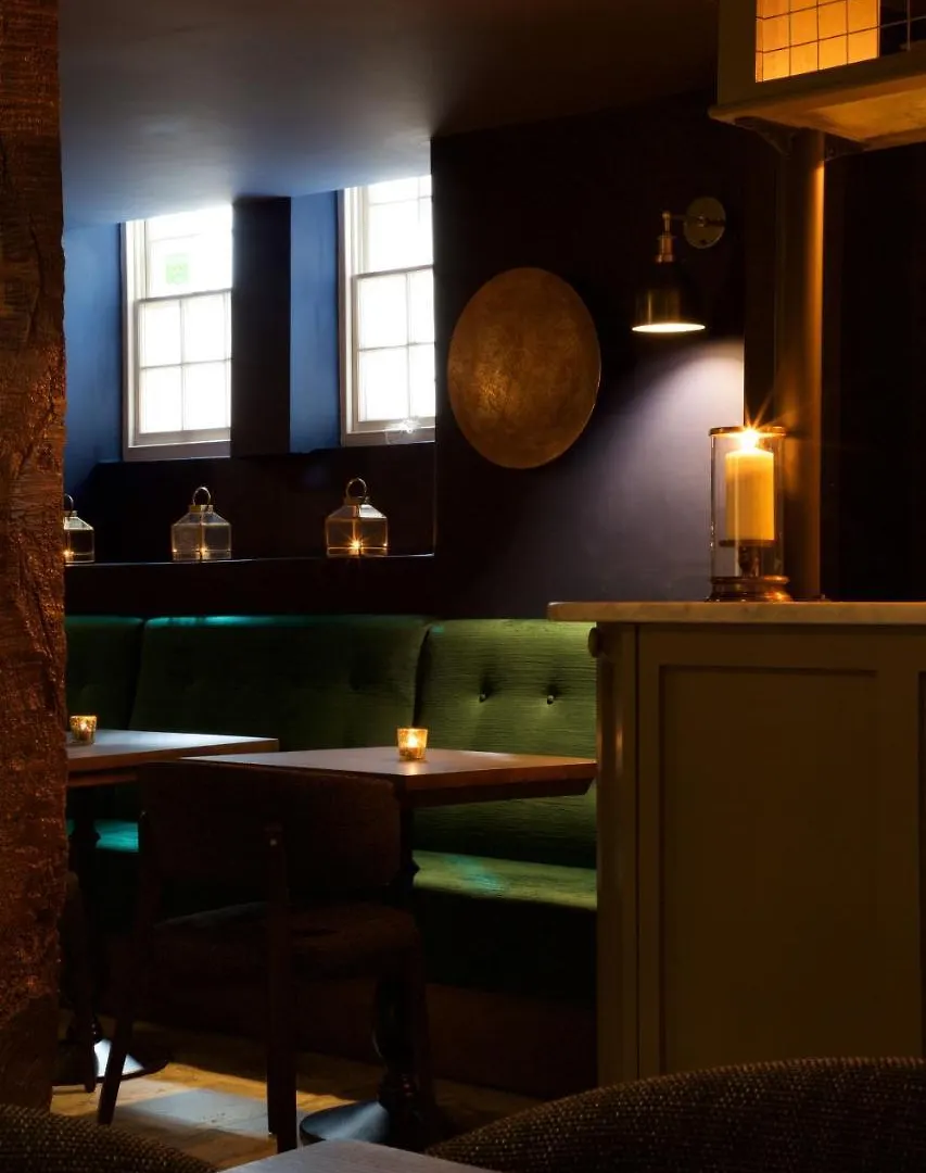 Eight Hotel Bath
